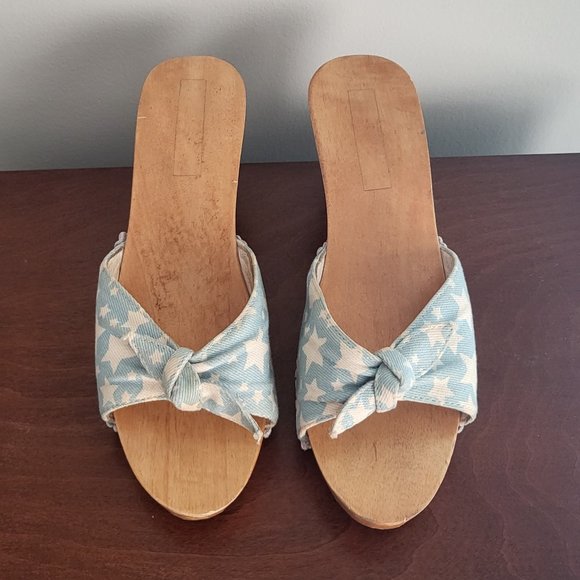 Betsey Johnson Blue Star wood Platform Sandals - Picture 4 of 7